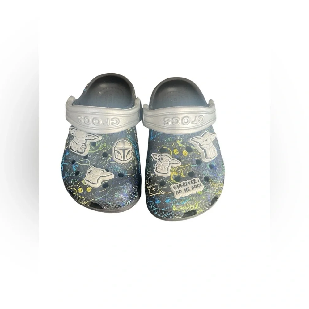 Crocs Classic Star Wars Grogu Baby Yoda Clogs Baby Size 6 - Picture 3 of 7
